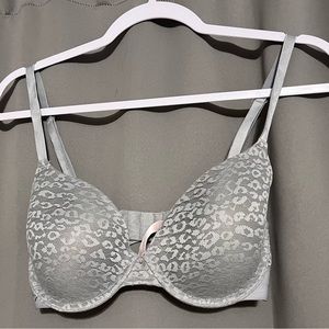 Victoria's Secret Pink Wear Everywhere Push Up Bra Textured Gray Size 32DD